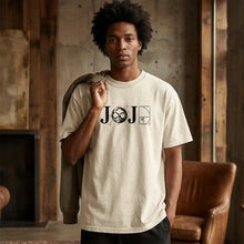 T-shirt jojo en coton crème avec logo jojo bizarre adventure noir et motif ballon de soccer géométrique