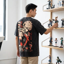 T-shirt noir en coton délavé avec un graphisme vibrant de l’anime katsuki bakugo de my hero academia