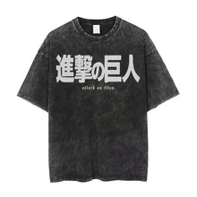 T-shirt unisexe col rond noir délavé en coton avec motifs japonais et texte attack on titan style l’attaque des titans