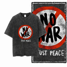 T-shirt noir en coton avec graphisme no war just peace en lettres noires dans un symbole dinterdiction rouge et texte blanc dessous