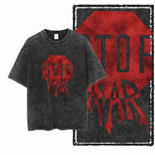 T-shirt noir en coton délavé avec un graphique rouge stop war irrégulier pour un message war just peace