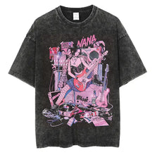 T-shirt noir en coton distressed avec illustration manga rock vintage dune femme punk jouant de la guitare
