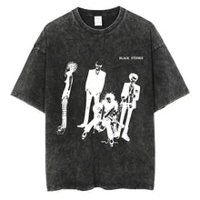 T-shirt manga rock vintage en coton noir distressed avec graphique blanc de quatre figures et texte black stones