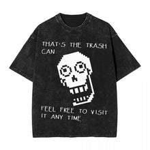 T-shirt noir délavé en coton avec motif pixelisé de crâne blanc et texte thats the trash can undertale noir trois motifs