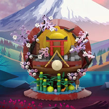 Tableau du japon en briques de construction en plastique abs avec torii coloré, fleurs de cerisier et bambous, paysage japonais