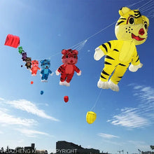 Tigre volant gonflable en nylon jaune vif de 2.5 m avec rayures noires et visage joyeux à tracter