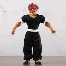 Figurine articulée yujiro hanma baki 20,5 cm avec cheveux roux, muscles visibles, tenue noire à manches courtes